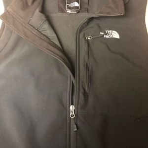 Men’s large north face vest